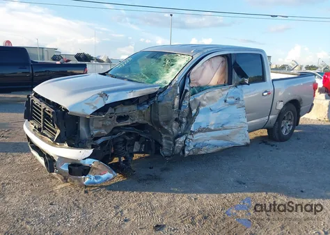 2017 Nissan Titan Sv z USA, uszkodzony, nr VIN 1N6AA1EK4HN518139